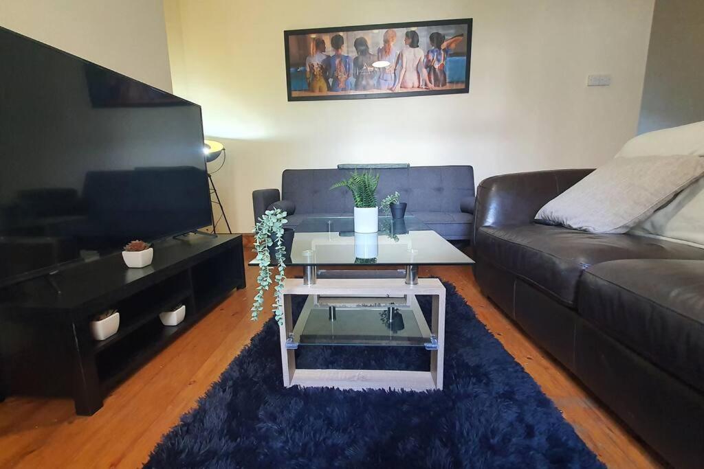 Free Netflix, Large House, Great Price Apartment Cardiff Exterior photo